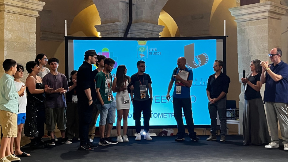 Partecipanti sul palco di Corto weekend 2025